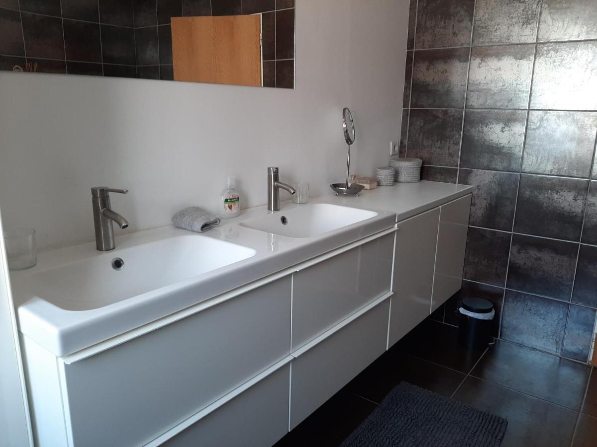 Chambre Double Dans Maison Chaleureuse Et Familiale 卡尔卡松 外观 照片